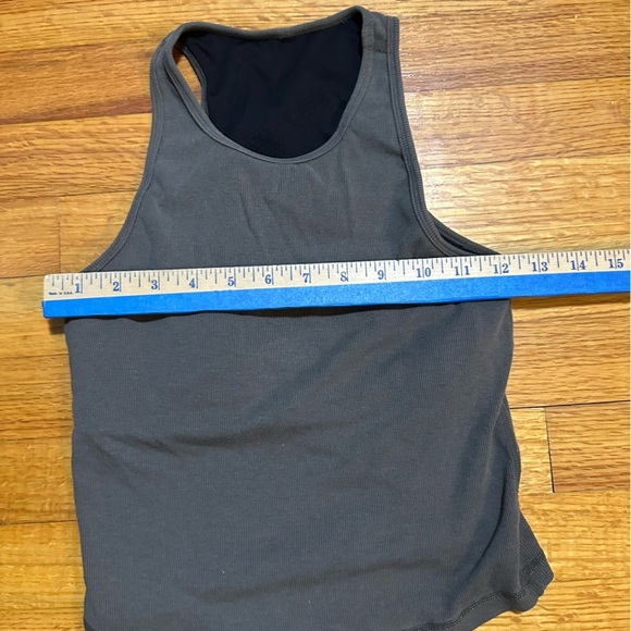 Vuori Pose Plyo Tank Women's Rib Tank unsure of size (a2 - Picture 6 of 9
